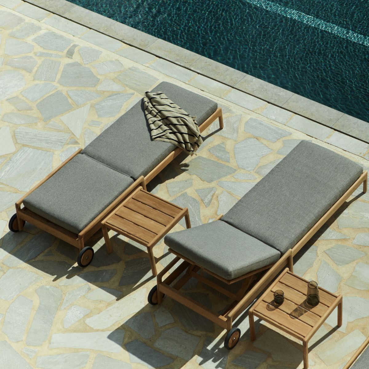 Sun Loungers & Day Beds