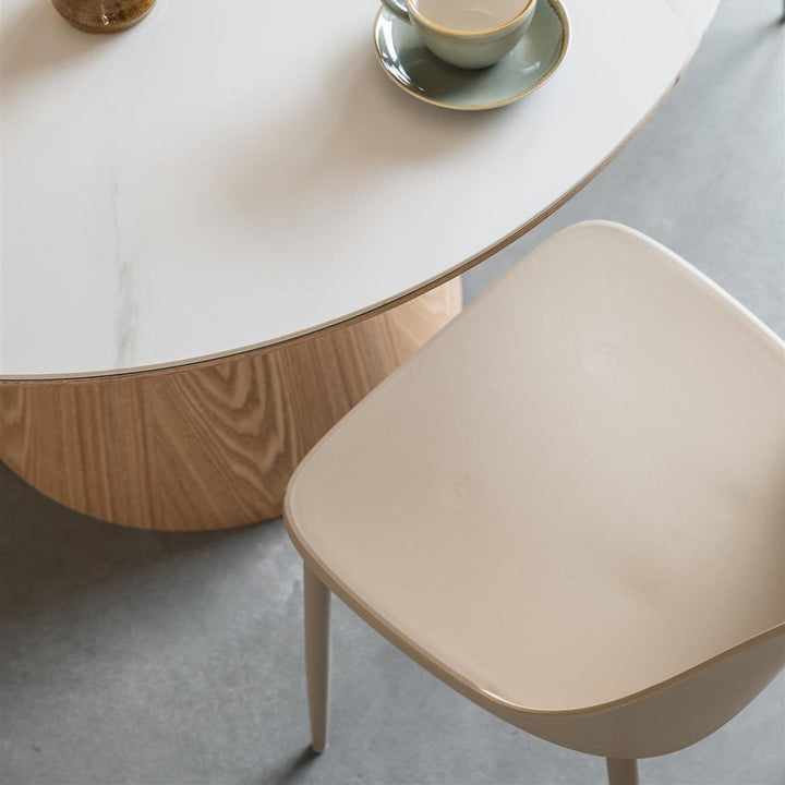 Almira Round Dining Table - Oak Zuiver 3
