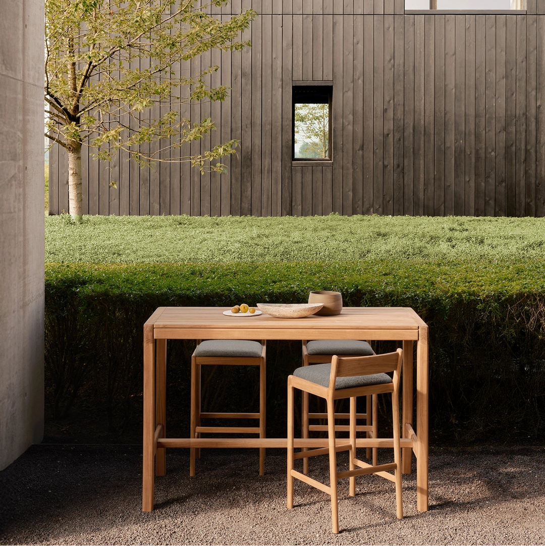 Jack Outdoor Bar Table