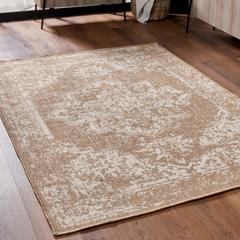 Olivia's Indoor Outdoor Natural and White Vintage Design Rug