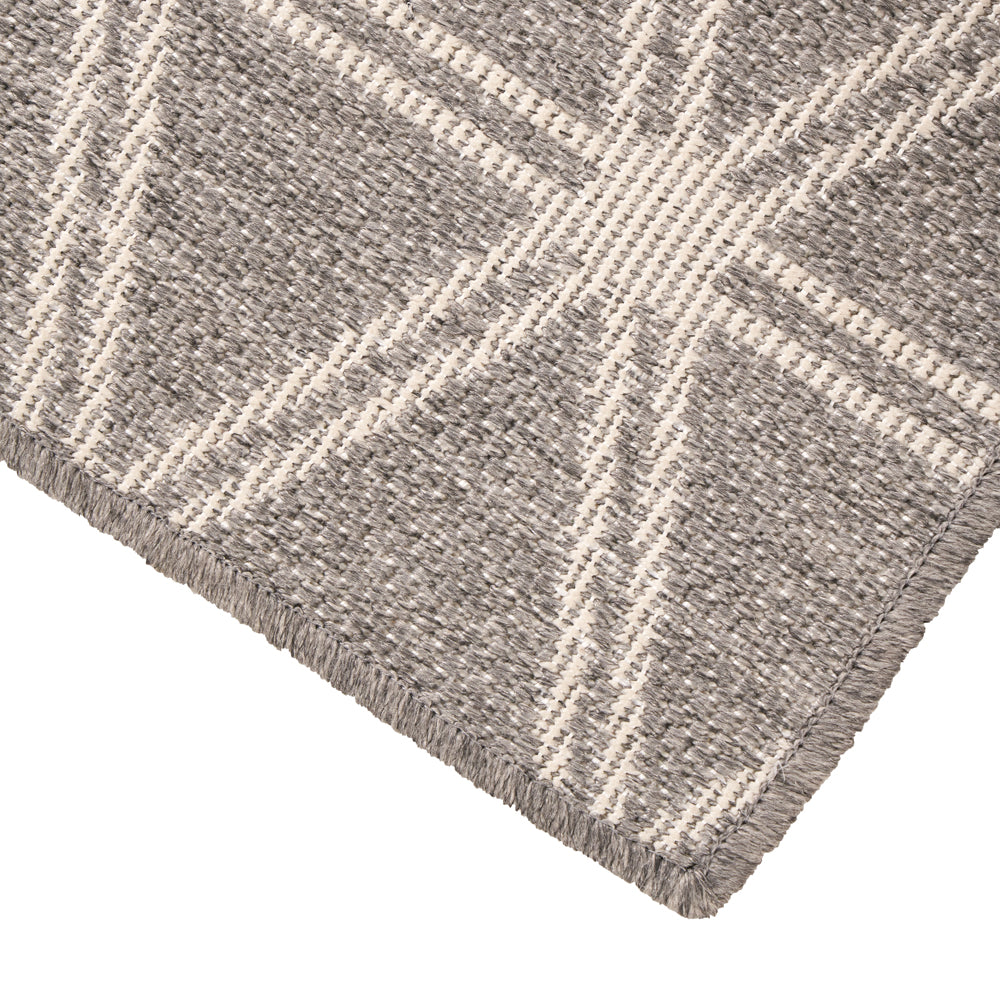 Olivia's Indoor Outdoor Silver, Grey and White Geometric Design Rug