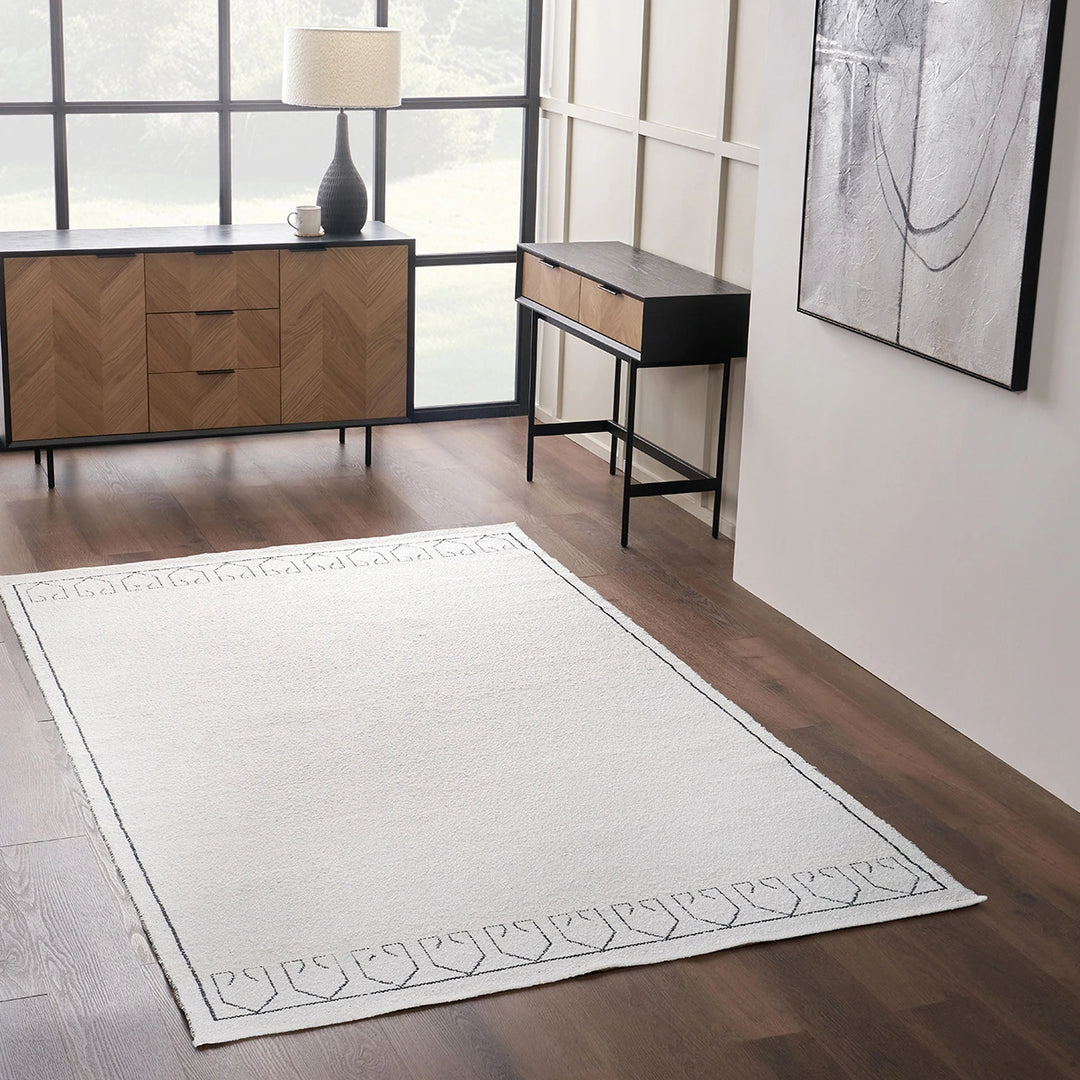 Indoor Outdoor Greek Key Design Rug - White
