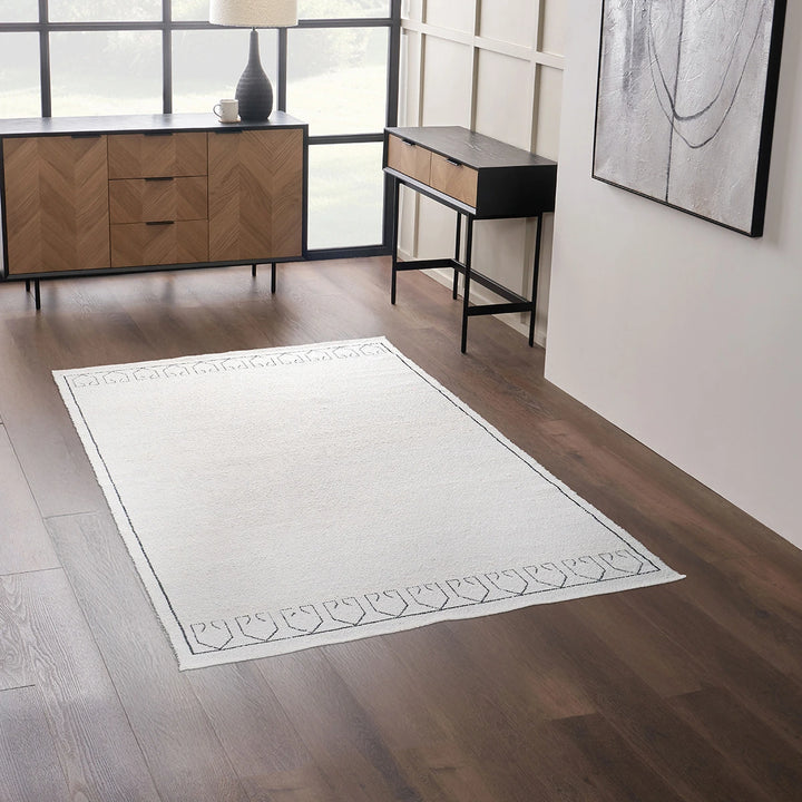 Indoor Outdoor Greek Key Design Rug - White