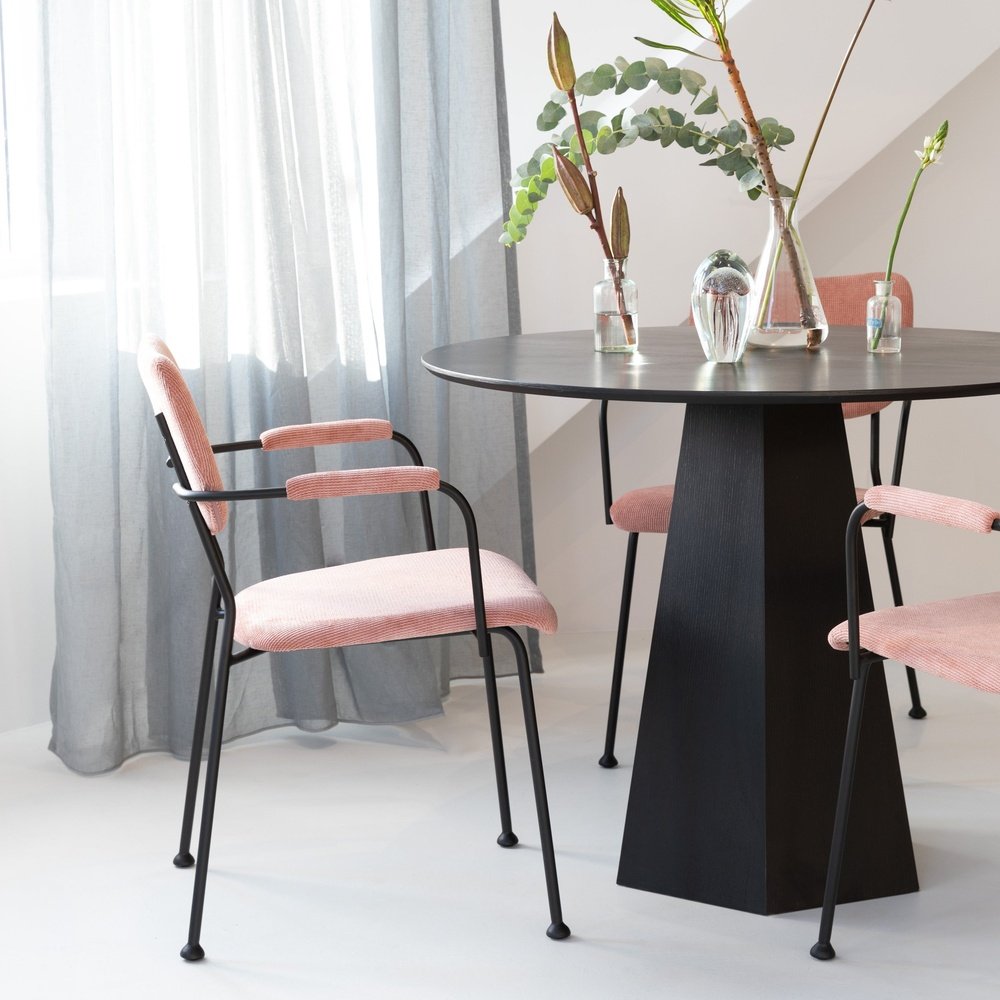 Zuiver Pilar Dining Table in Black