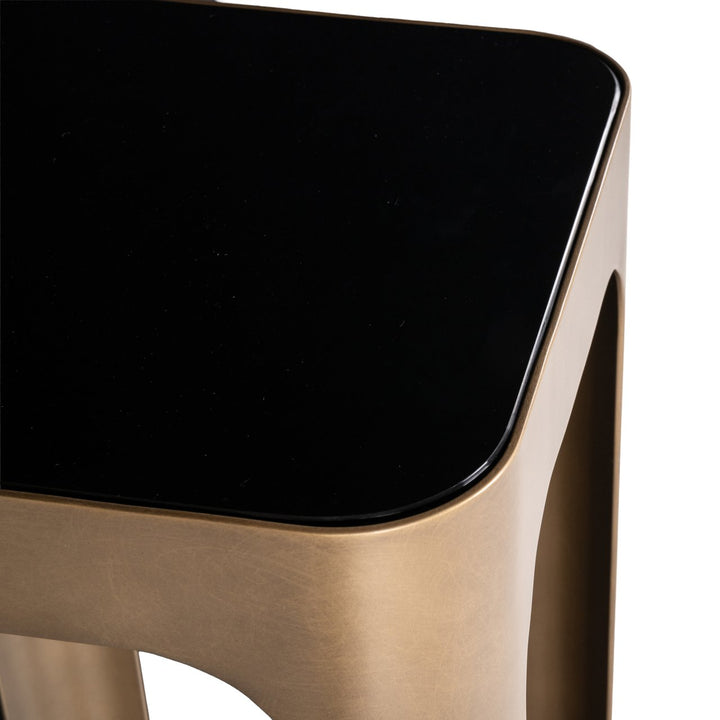 Claridge Column - Gold Richmond 5