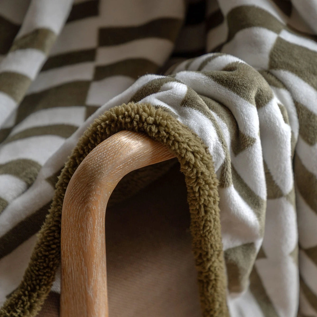 Lohko Sherpa Throw - Olive