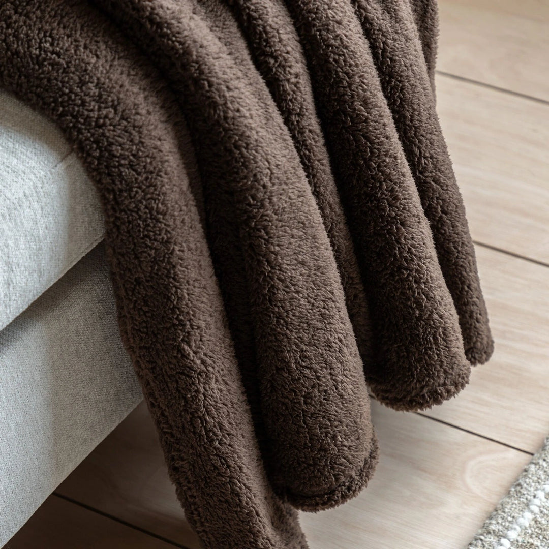 Teddy Fleece Throw - Chocolate