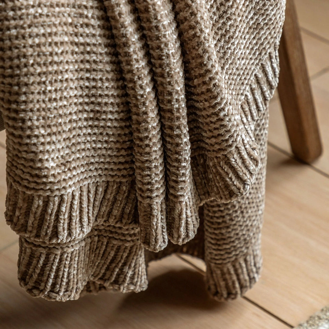 Dahlia Chunky Chenille Luxe Throw - Taupe