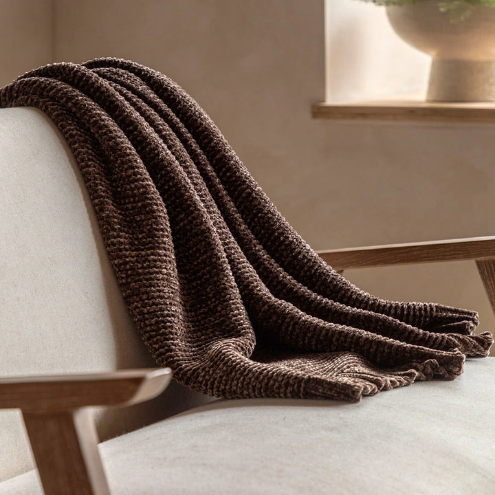 Dahlia Chunky Chenille Luxe Throw - Chocolate