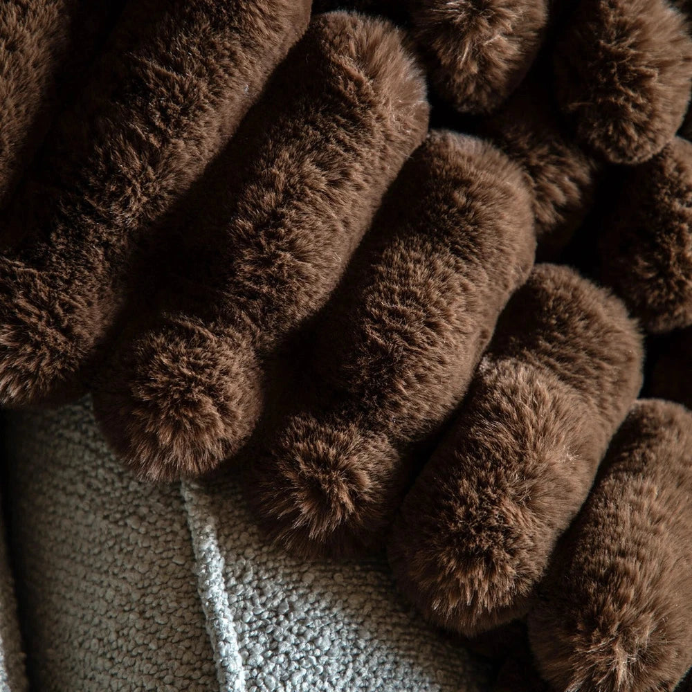 Ribbed Faux Fur Throw - Chocolate