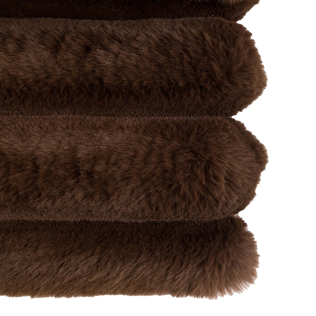 Ribbed Faux Fur Throw - Chocolate