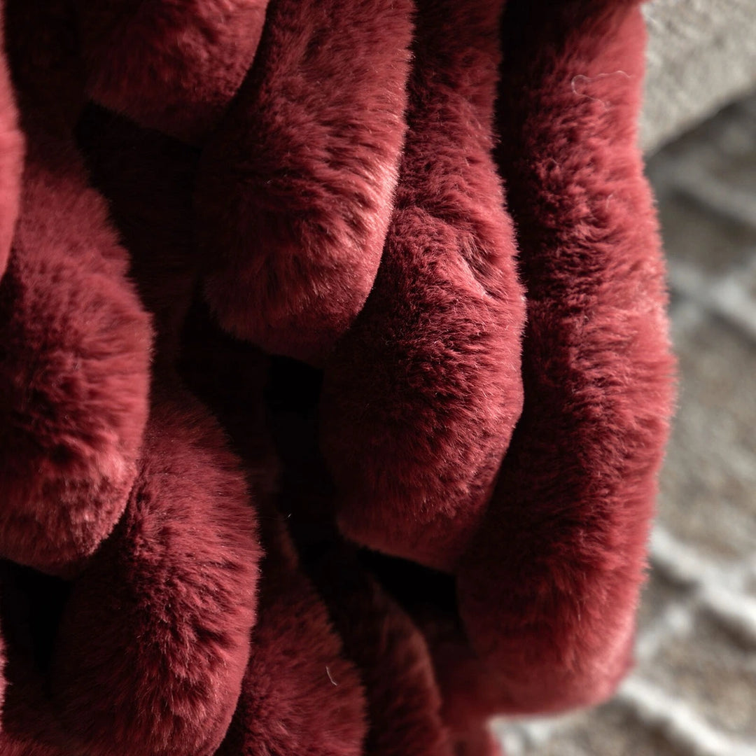 Ribbed Faux Fur Throw - Mulberry