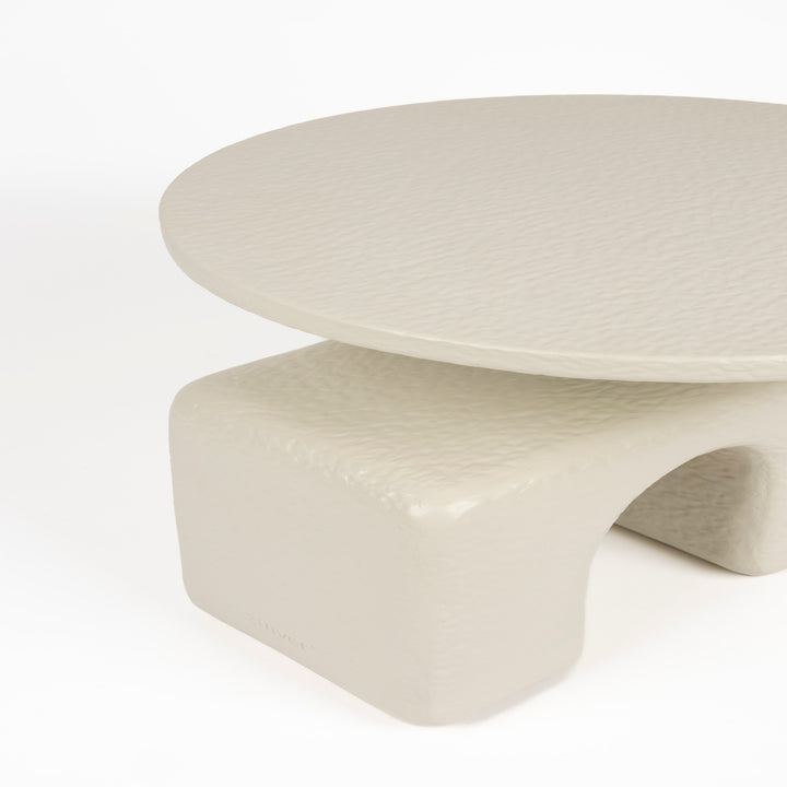 Hermit Round Side Table - Beige Zuiver 3