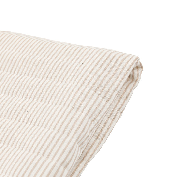Serene Quilted Bedspread - Oatmeal