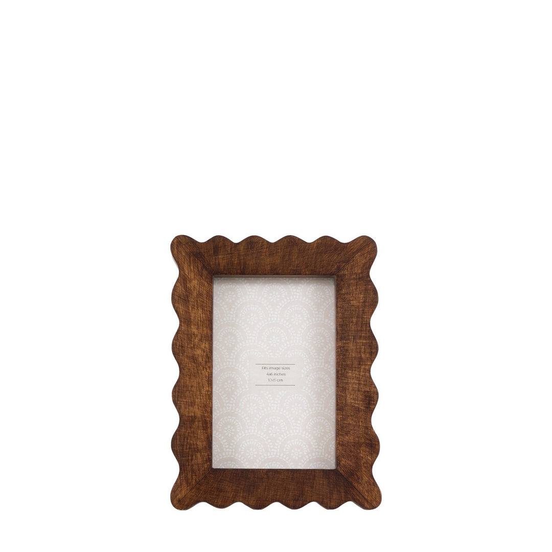 Ava Wooden Scallop Photo Frame