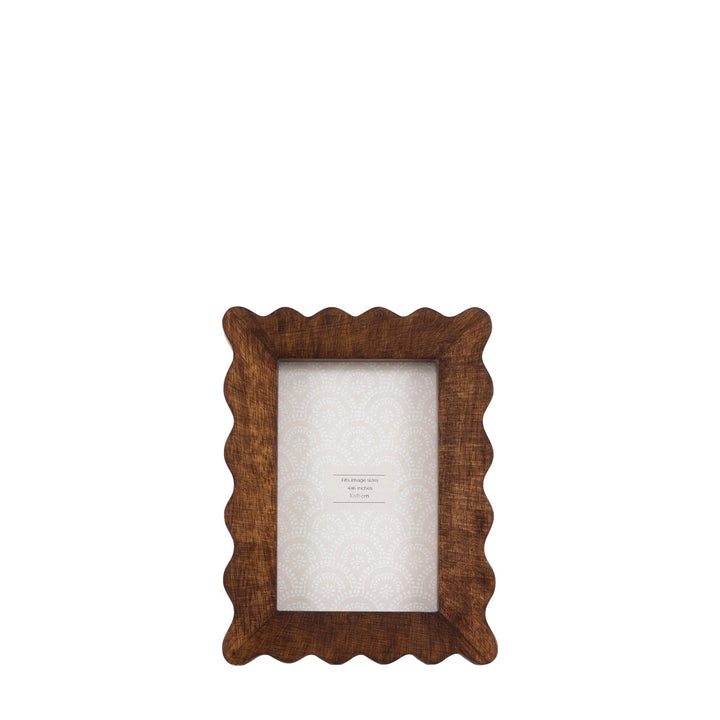 Ava Wooden Scallop Photo Frame