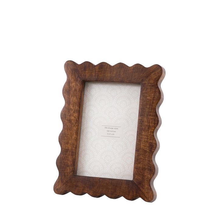 Ava Wooden Scallop Photo Frame