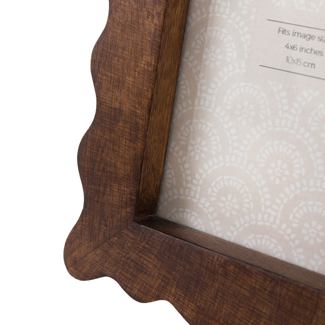 Ava Wooden Scallop Photo Frame