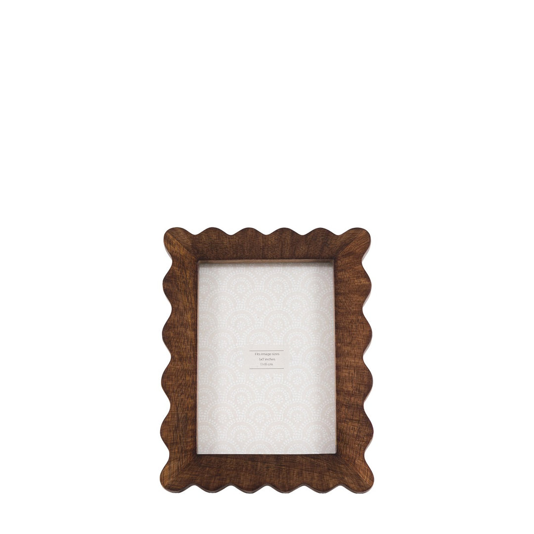 Ava Wooden Scallop Photo Frame