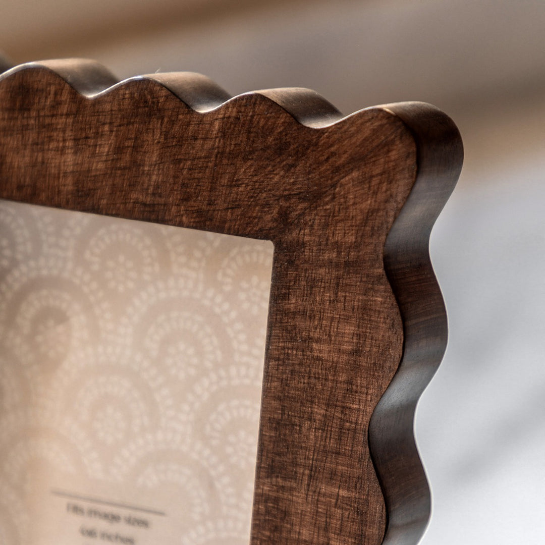 Ava Wooden Scallop Photo Frame