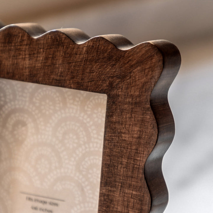 Ava Wooden Scallop Photo Frame