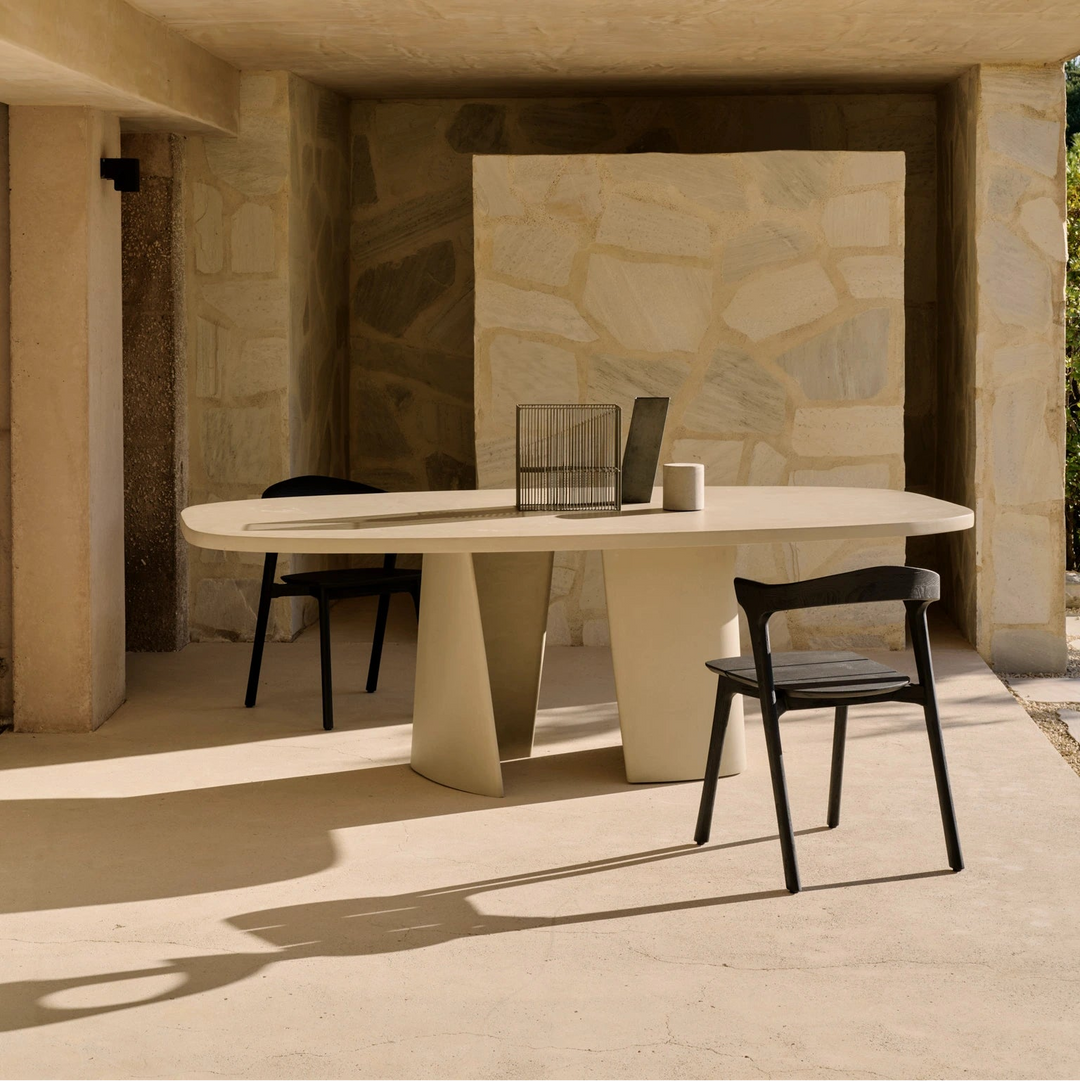 Canyon Outdoor Dining Table
