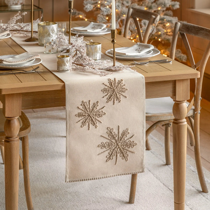 Snowflake Table Runner