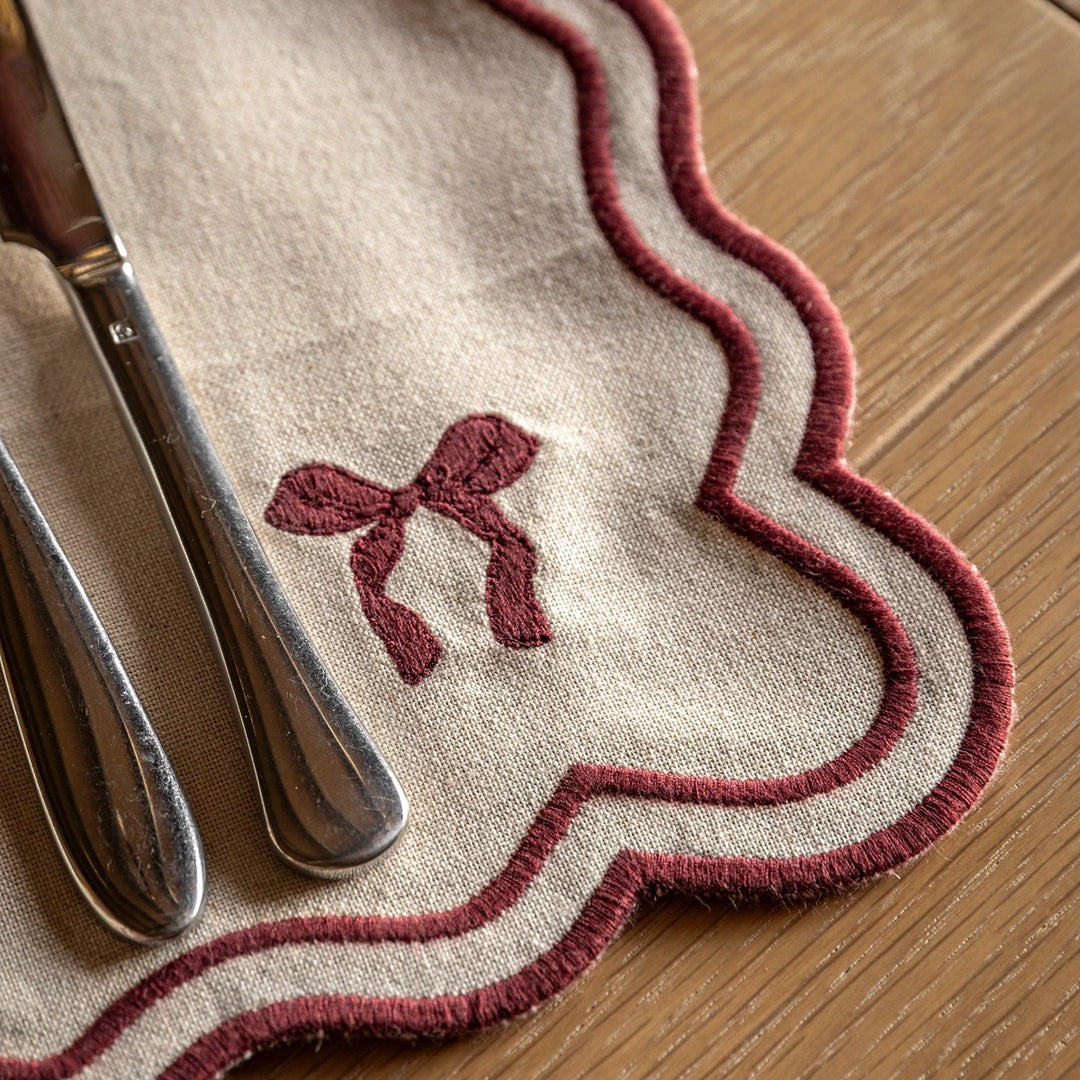 Heritage Set of 4 Scallop Bow Napkins