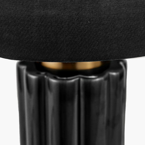 Olivia's Saphira Scalloped Ceramic Table Lamp in Black