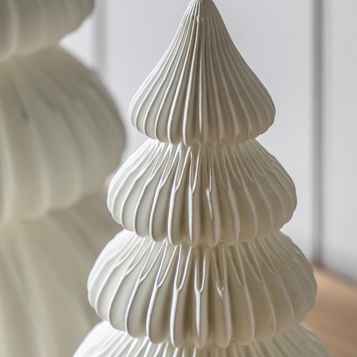 Gallery Interiors Pearly White Christmas Tree (Pack of 2) - Small