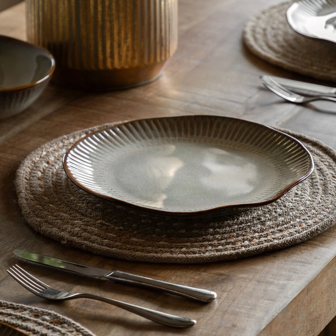Organic Set of 4 Ridged Dinner Plate - Stone