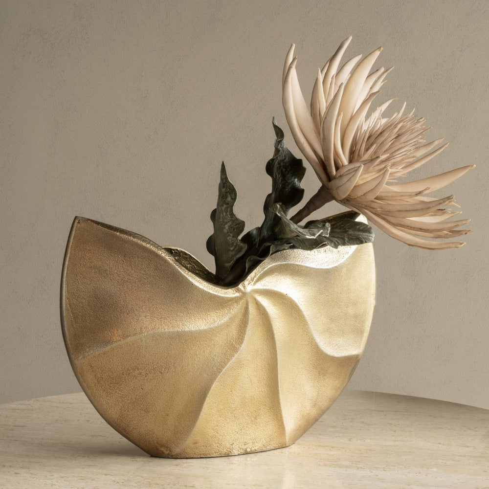 Cast Aluminium Swirl Texture Vase Libra 2