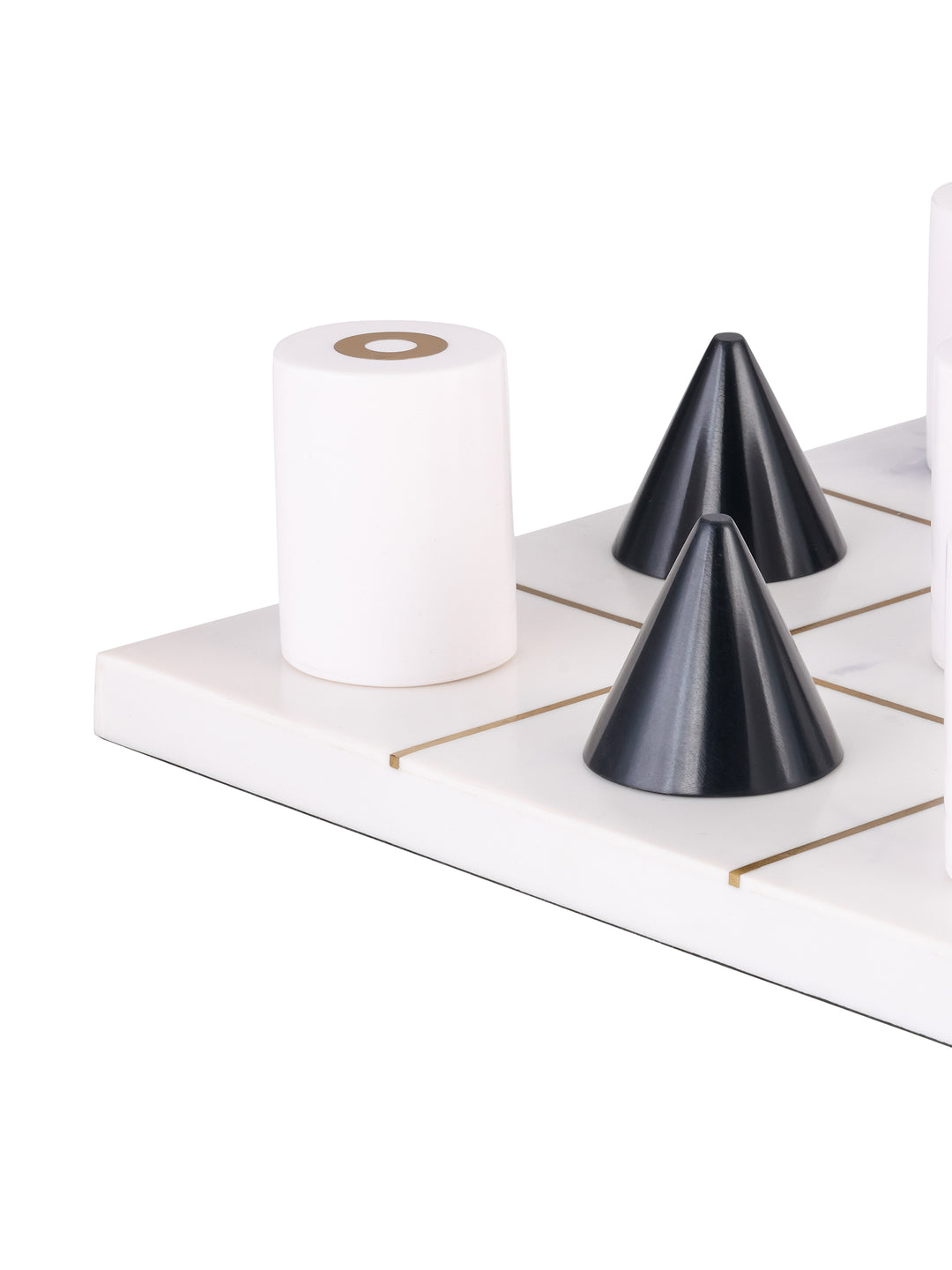 Montcliffe White Resin Naughts & Crosses Game