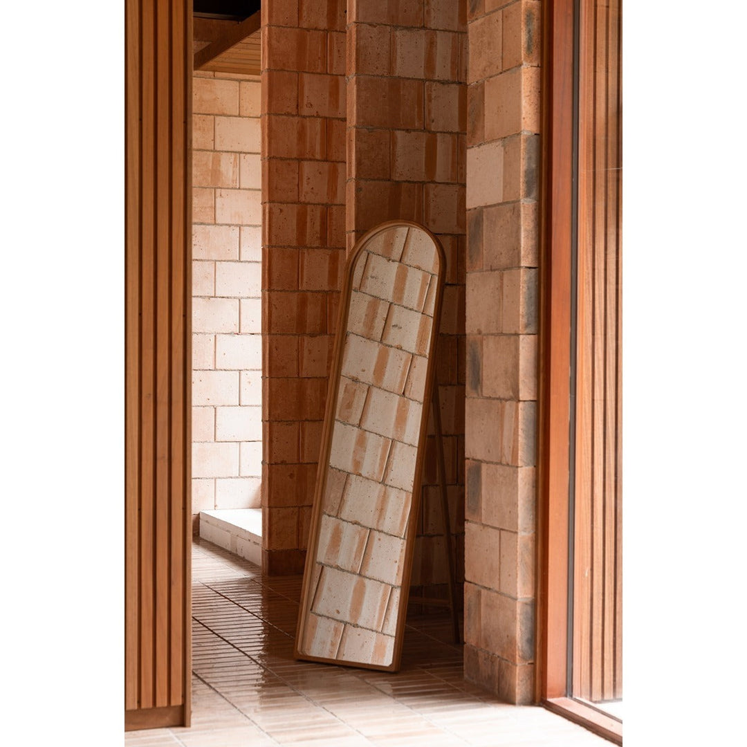 Caroun Mirror Stand Dutchbone 2