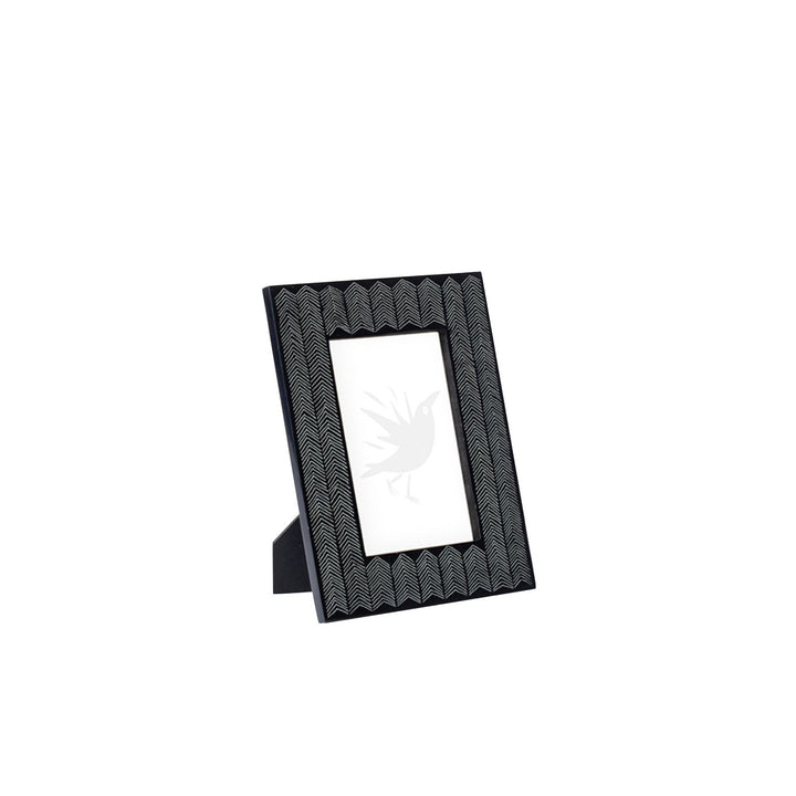 Kota Etched Bone Photo Frame 4x6" - Black Libra 2