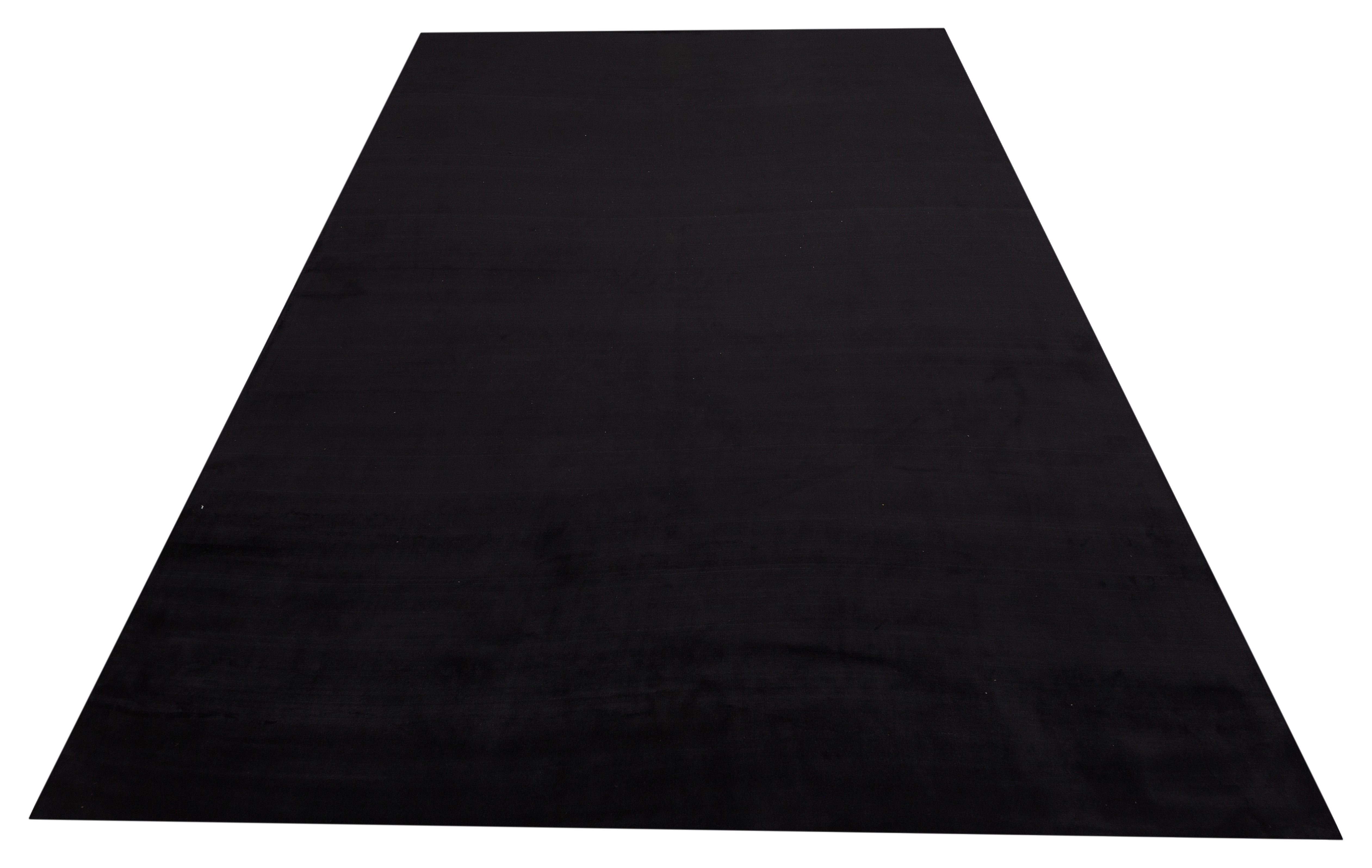 Richmond Tonga Carpet in Black - 200x300cm