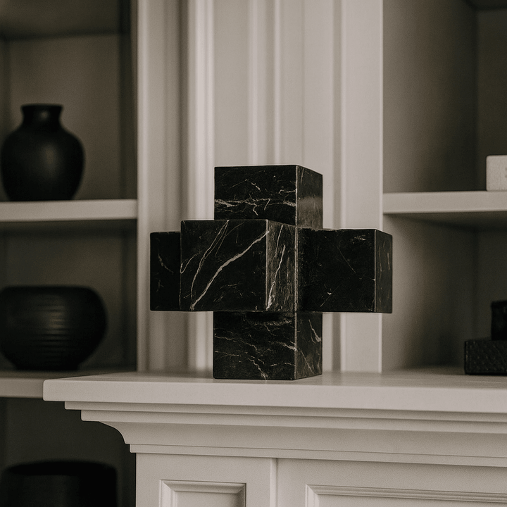 Small Marble Sculpture LiangAndEimil 2