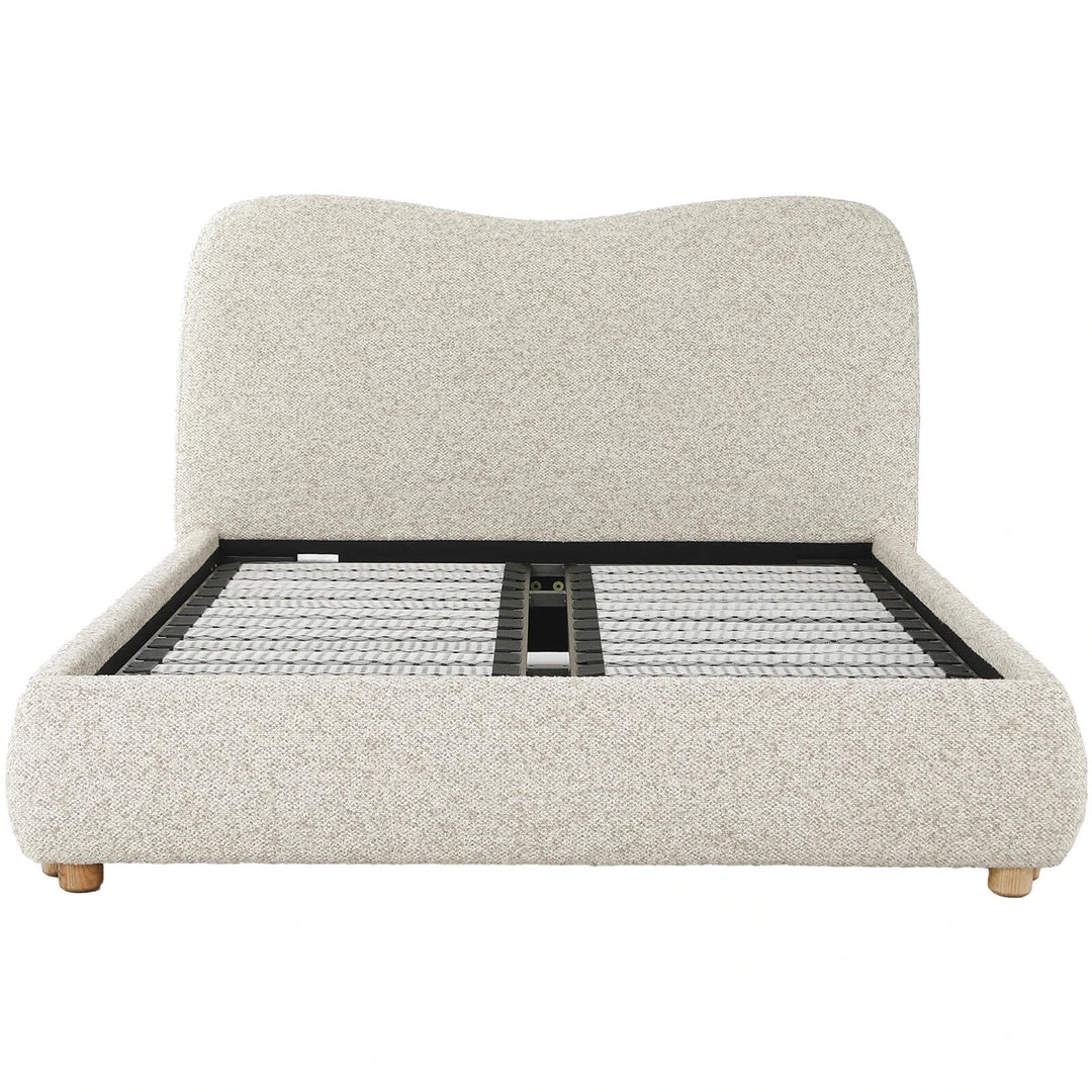Chadlington Curved Upholstered Bed