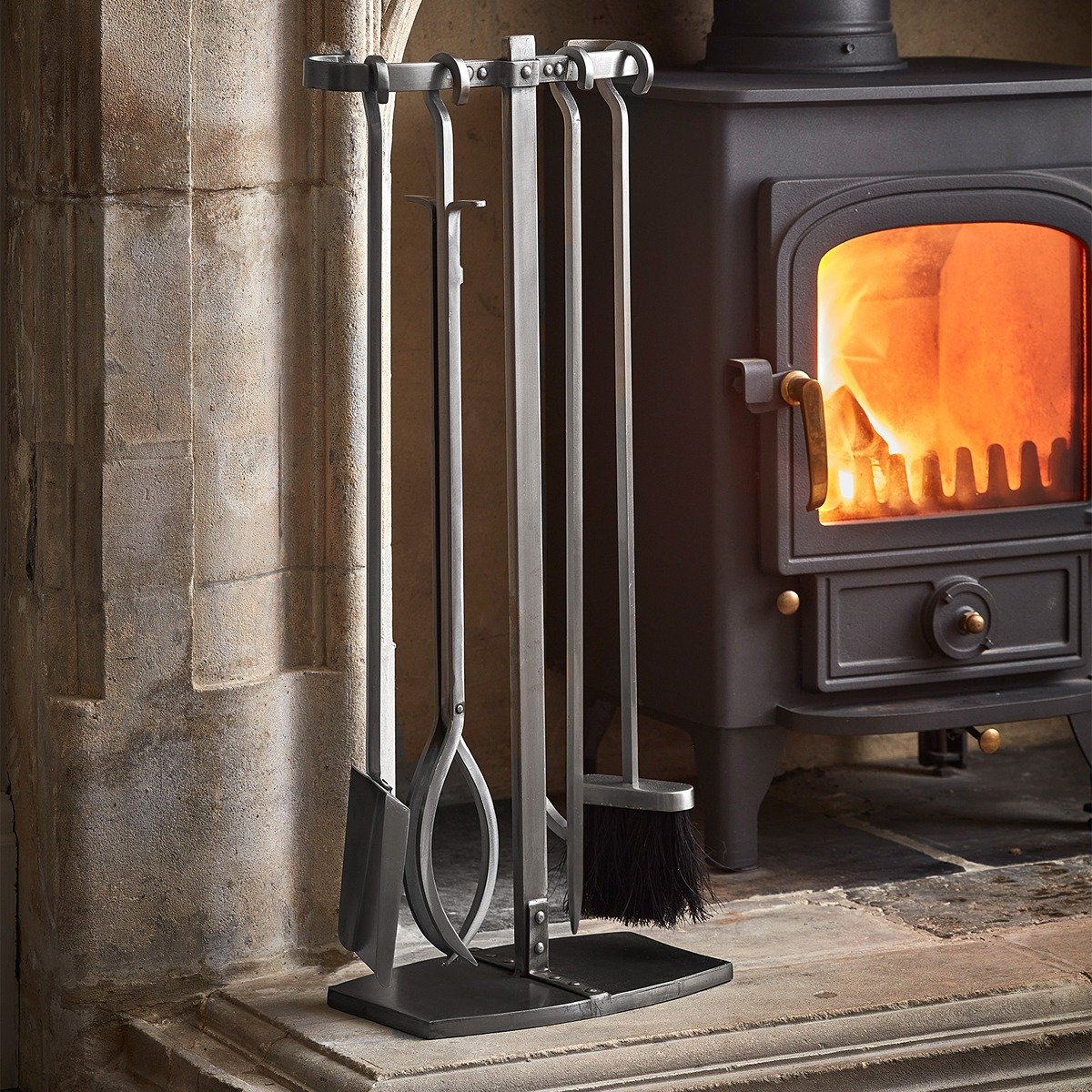 Ivyline Fireside Set in Antique Pewter