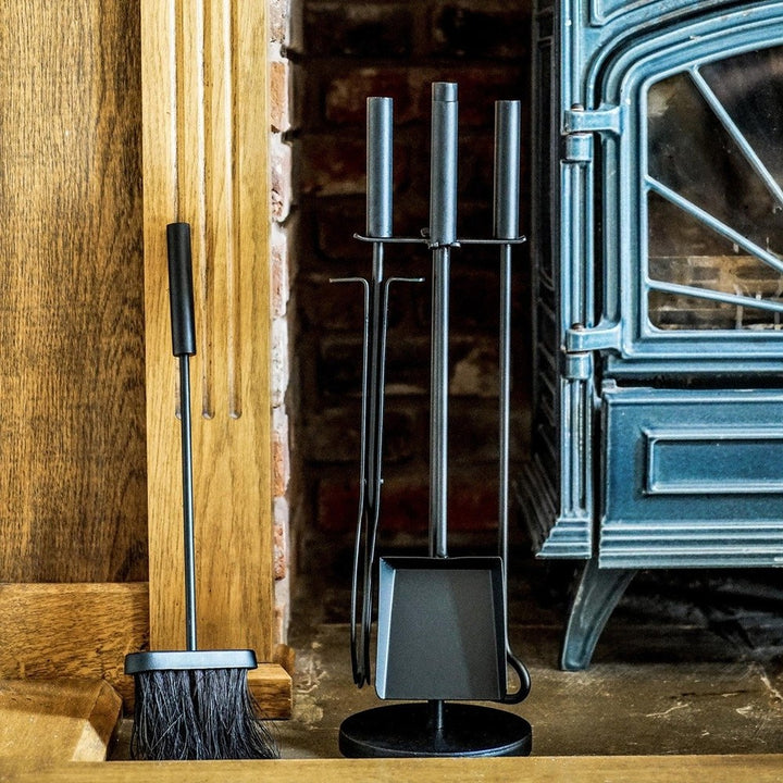 Iron Round Fireside Set Ivyline 3