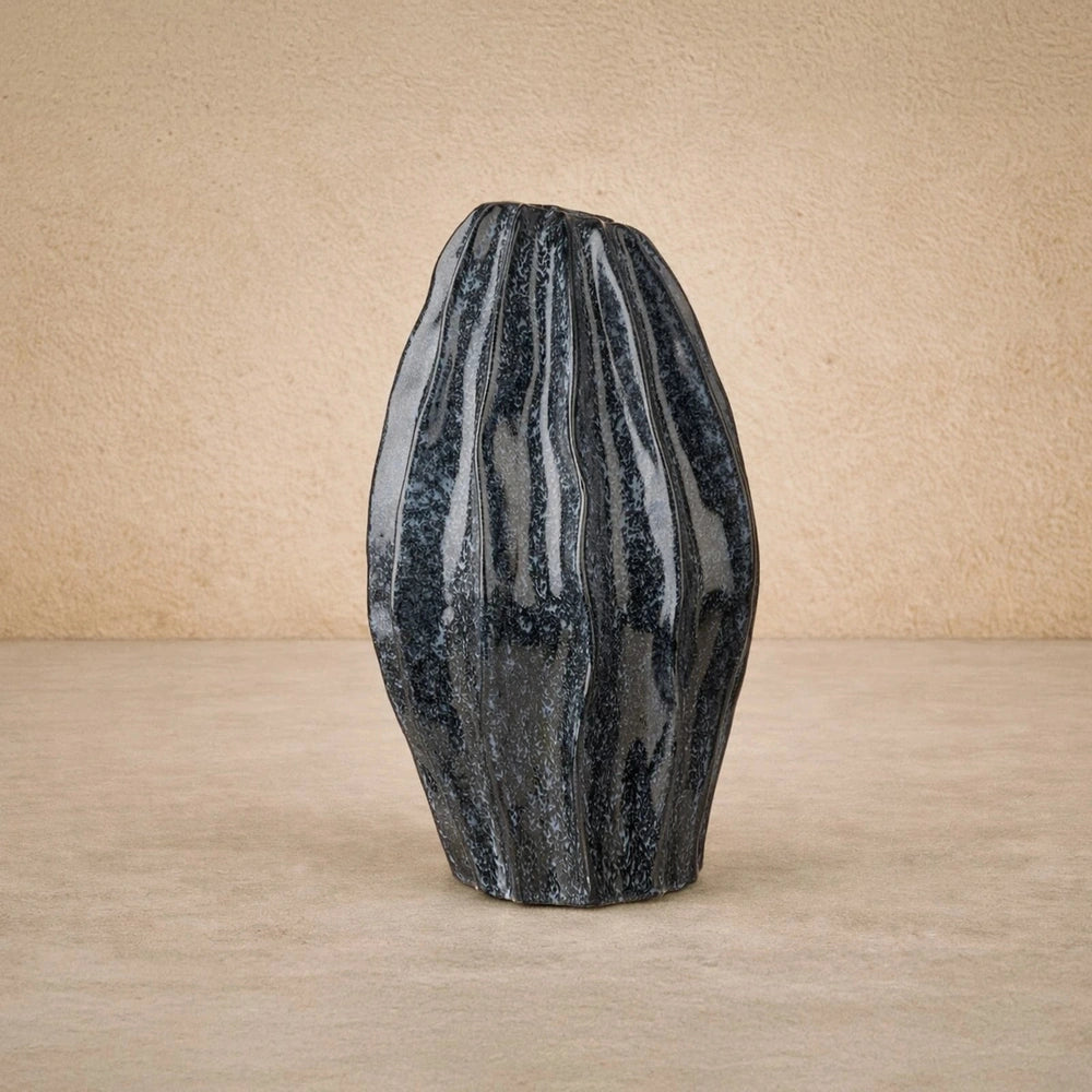 Taviano Small Sculpture - Deep Charcoal Glass