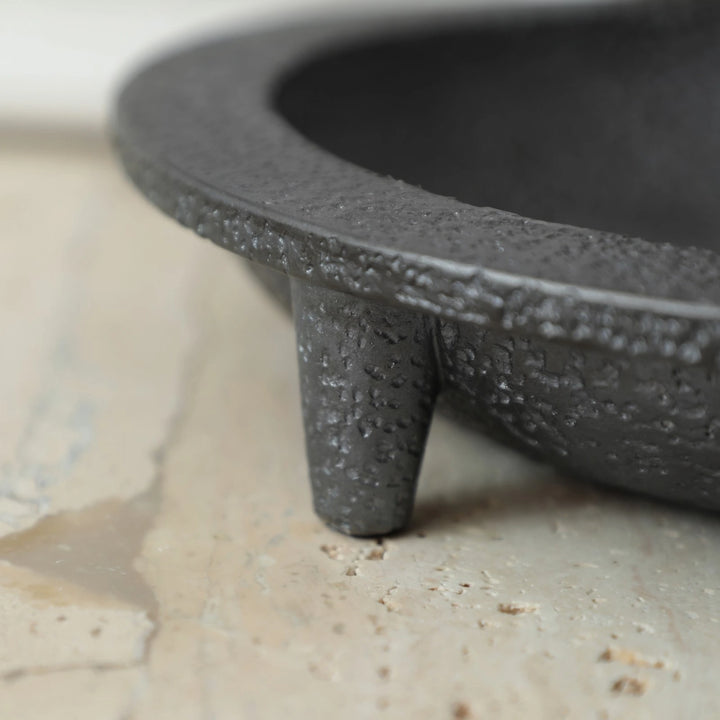 Siro Plate - Black Cement