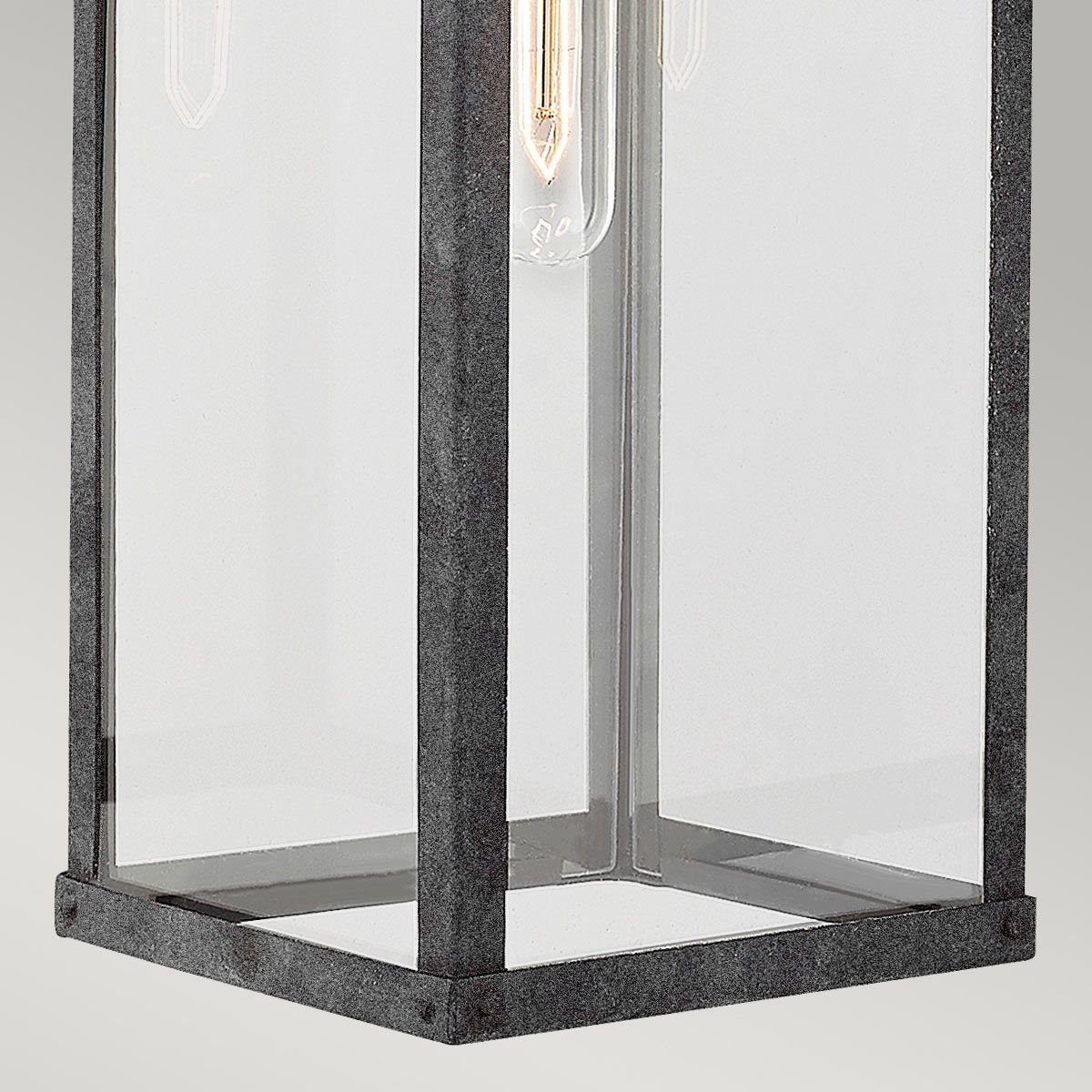 Quintiesse Porter 1 Light Large Wall Lantern