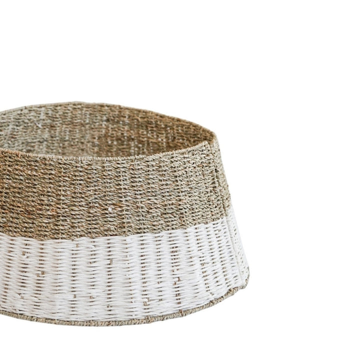 Foldable Round Wicker Stripe Tree Skirt Ivyline 4