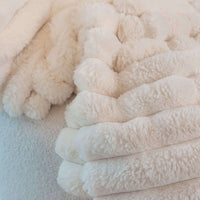 Richmond Interiors Amin Furry Blanket in White