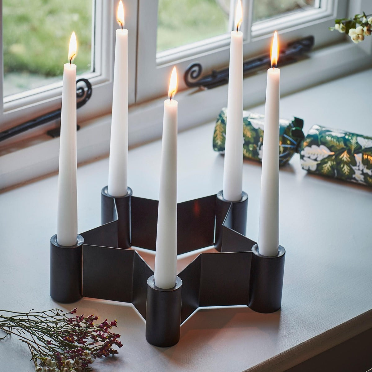 Ivyline Star Shaped Centrepiece Dinner Candle Holder in Black