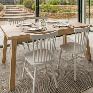 Garden Trading Hambledon Oak Dining Table in Natural