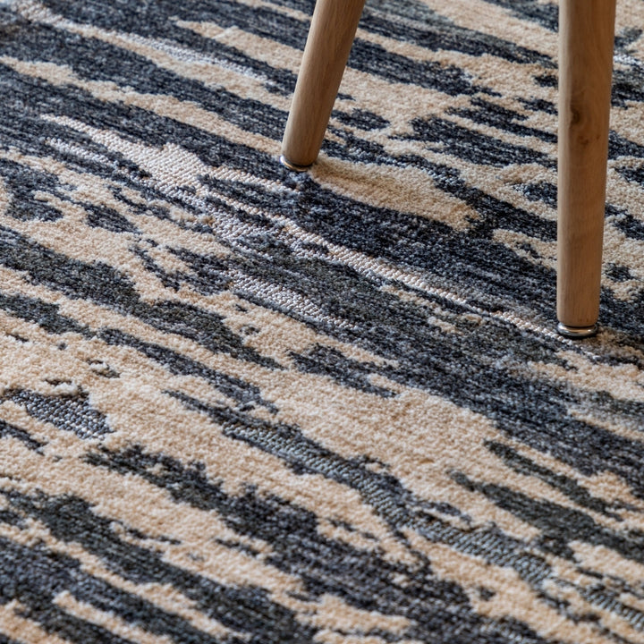 Trisul Rug 120x180cm - Grey GalleryDirect 3