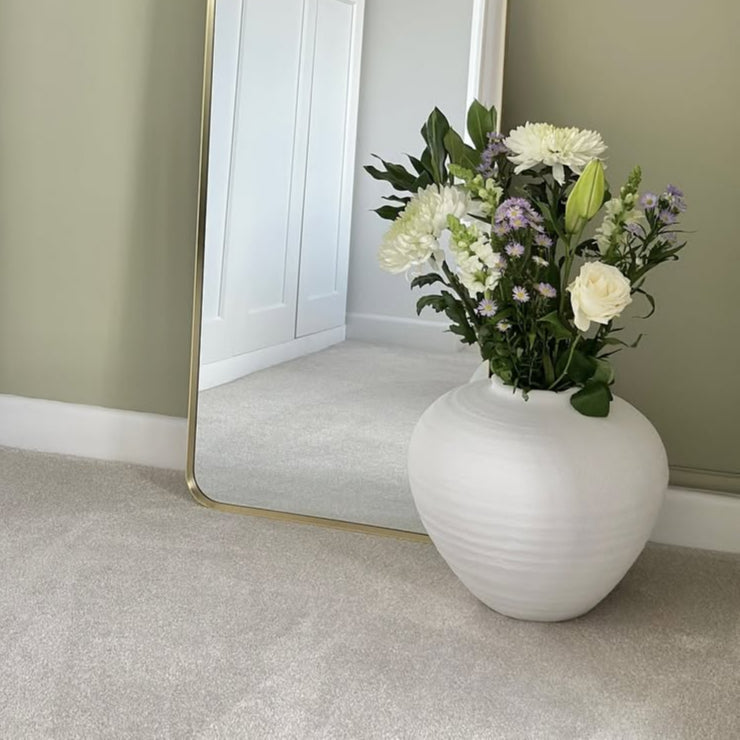 Regola Matt Ceramic Vase - White Hill 3