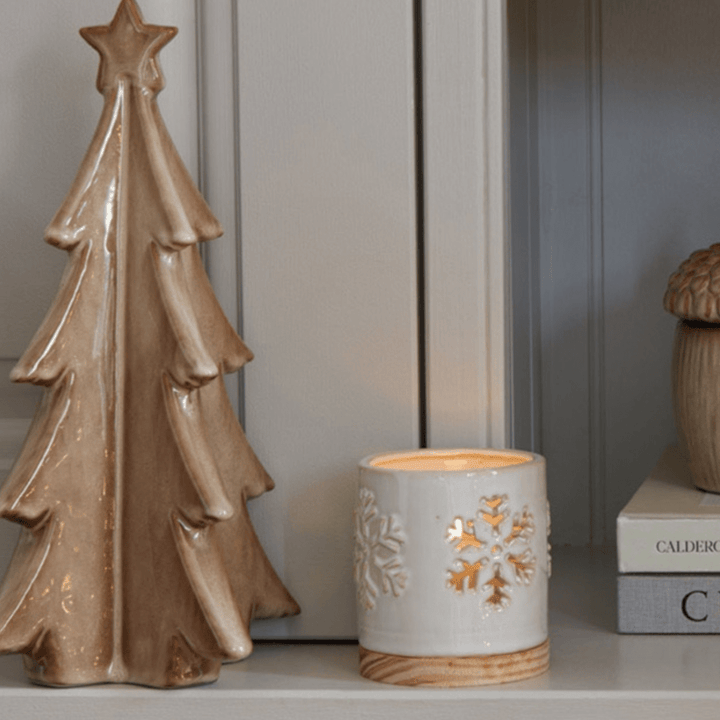 Alora Ceramic Snowflake Wooden Base Candle Holder Hill 1